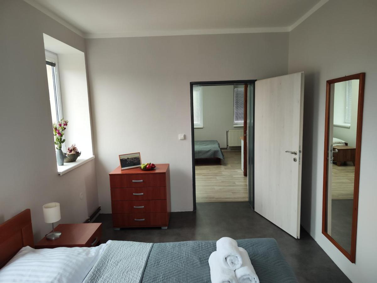 Krásná Lípa Apartmany Golias מראה חיצוני תמונה